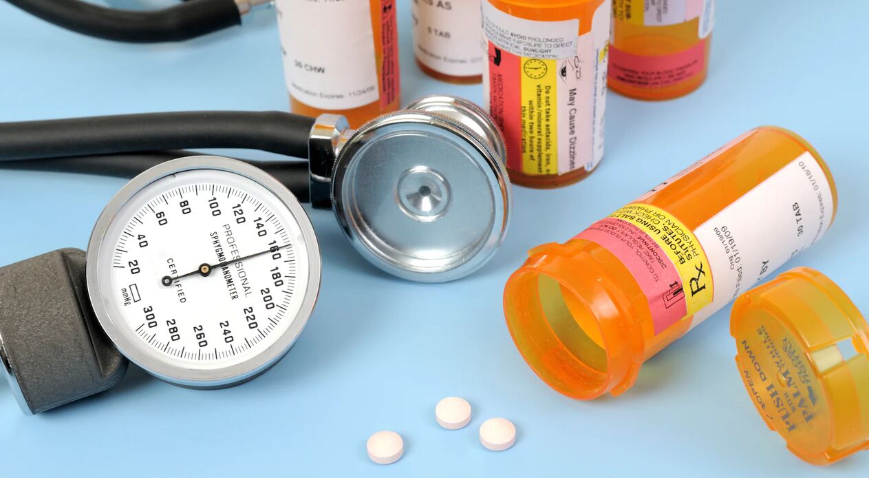 Traitement pharmacologique de l'hypertension pour réduire la pression artérielle